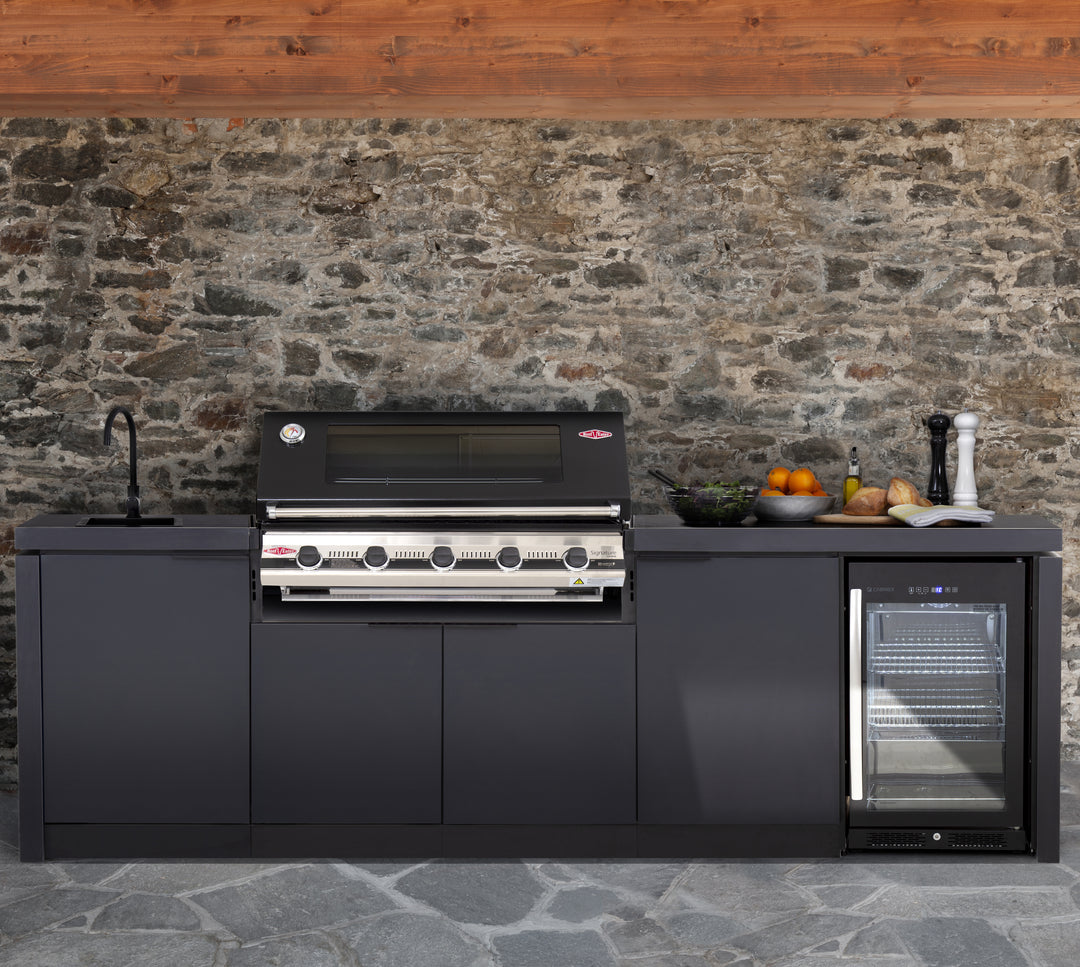 Classic Cabinex with a BeefEater 3000E BBQ